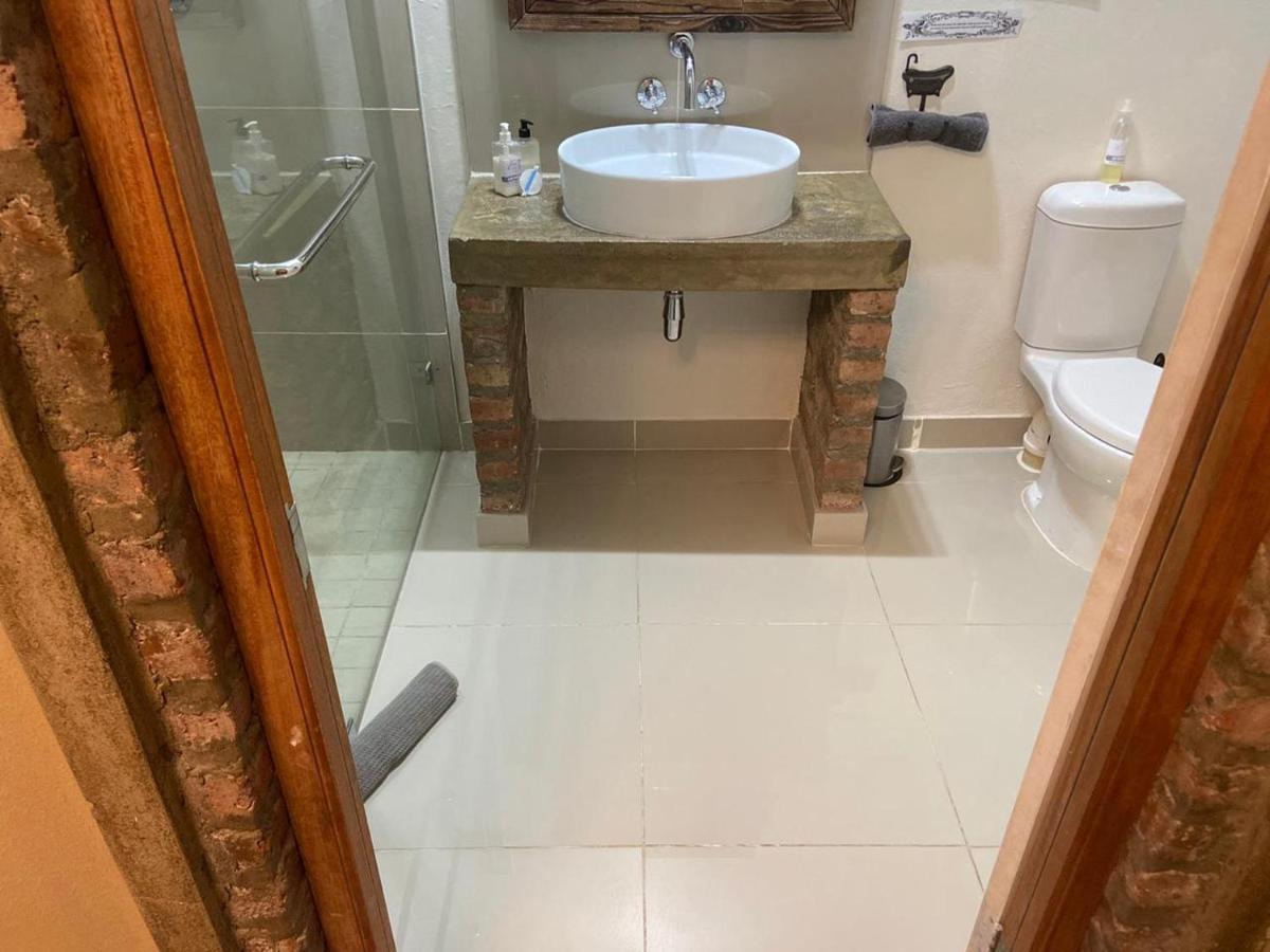 Cape Karoo Guesthouse Beaufort West Ngoại thất bức ảnh