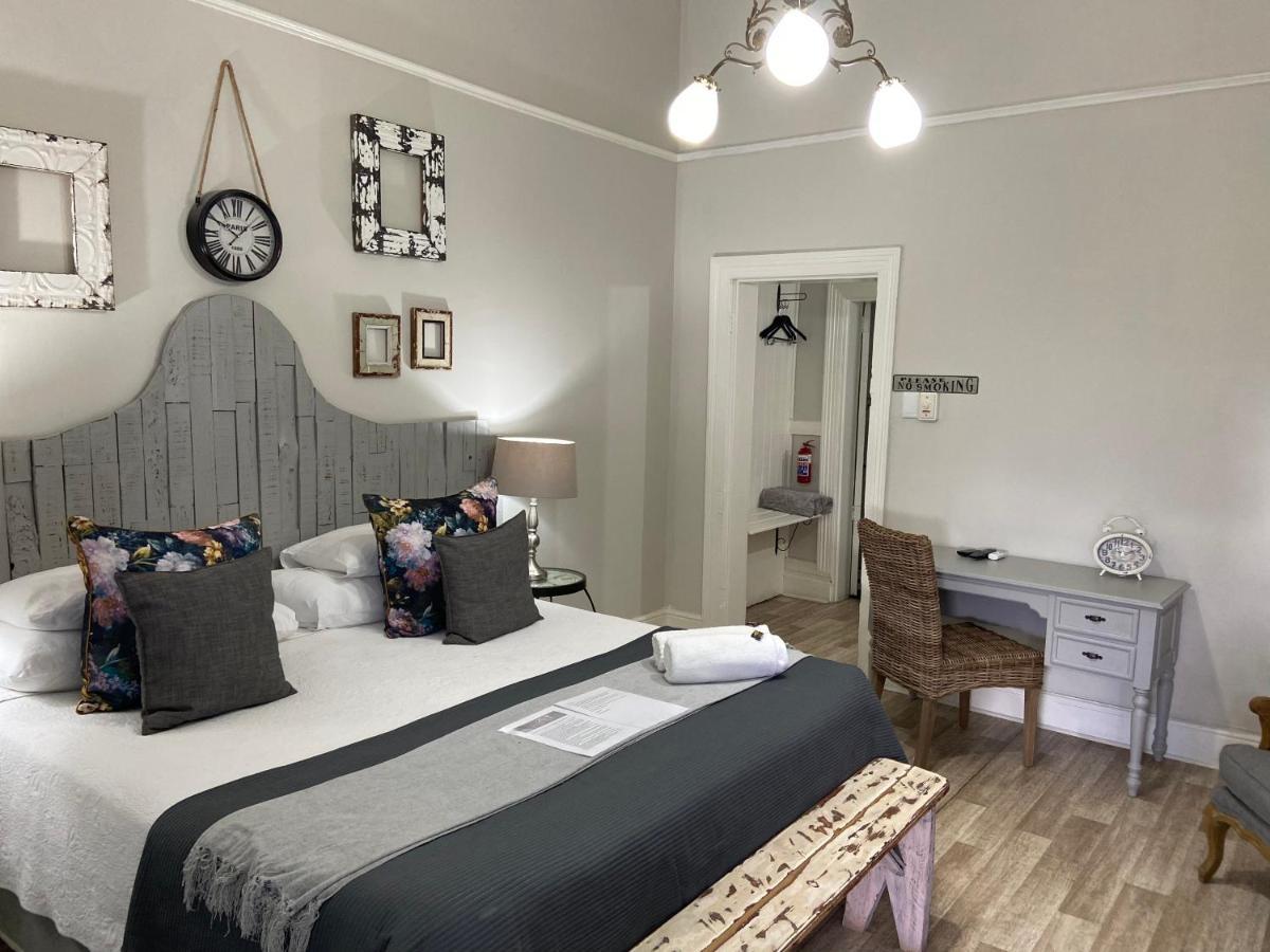 Cape Karoo Guesthouse Beaufort West Ngoại thất bức ảnh