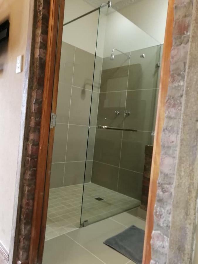 Cape Karoo Guesthouse Beaufort West Ngoại thất bức ảnh